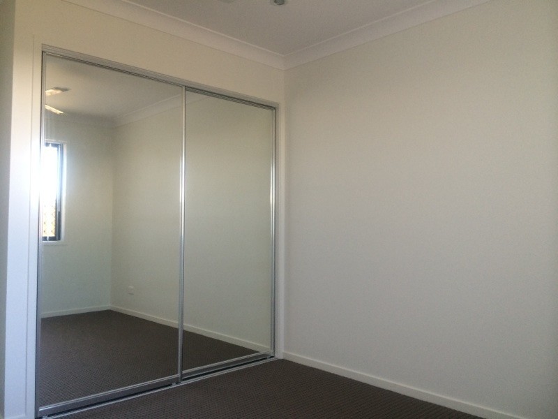 64 Commander Parade, Shoal Point QLD 4750