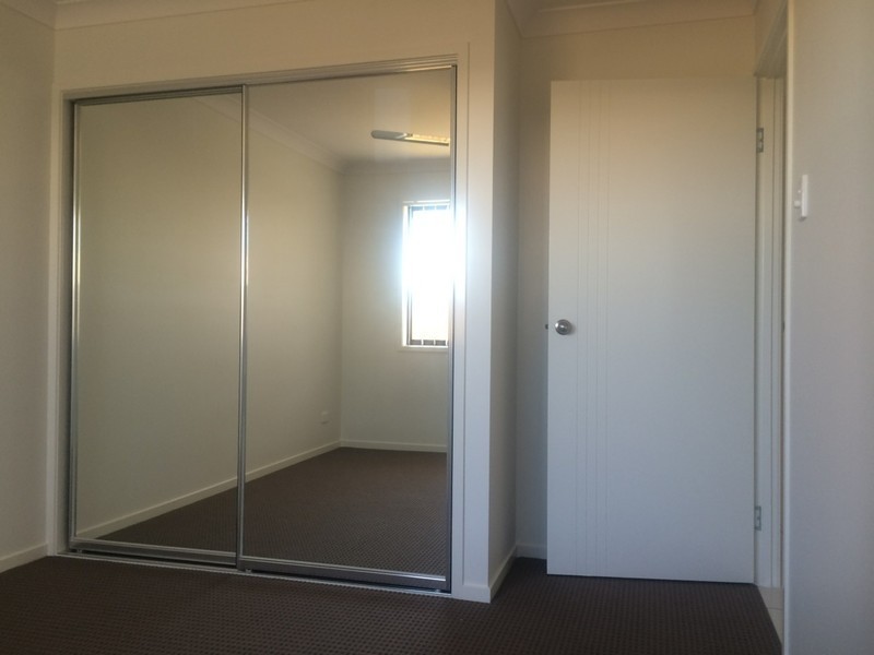 64 Commander Parade, Shoal Point QLD 4750