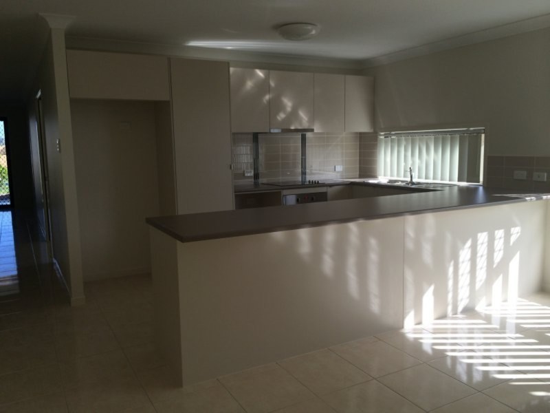 86 Schooner Avenue, Shoal Point QLD 4750