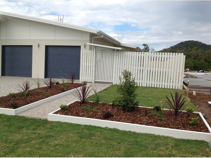 4b Sairs Street, Glass House Mountains QLD 4518