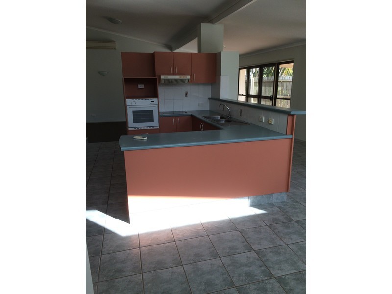 10 Kumbada Crt, Minyama QLD 4575