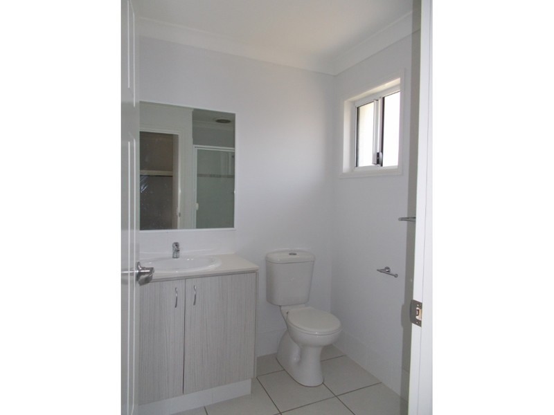 7 Holloways Court, Blacks Beach QLD 4740