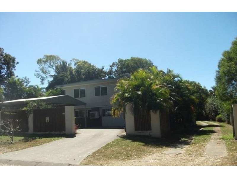 2A Edmonds Street, Bucasia QLD 4750