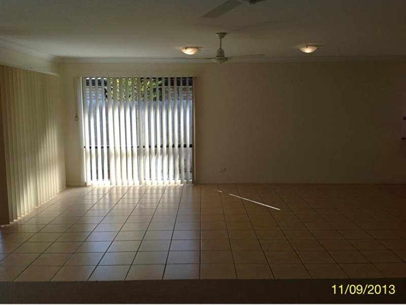 8 Burke Close, Sippy Downs QLD 4556