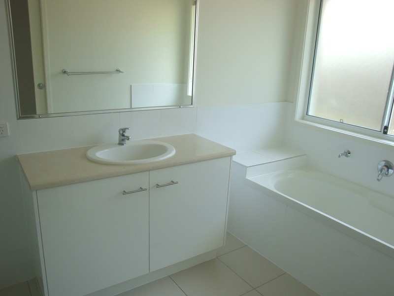 1 Wisteria Crescent, Sippy Downs QLD 4556