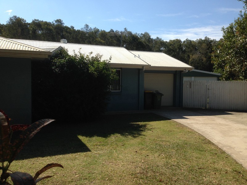 28 Paul Place, Glass House Mountains QLD 4518