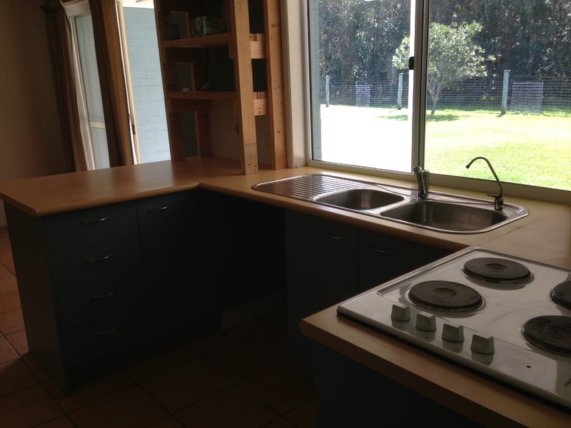 28 Paul Place, Glass House Mountains QLD 4518