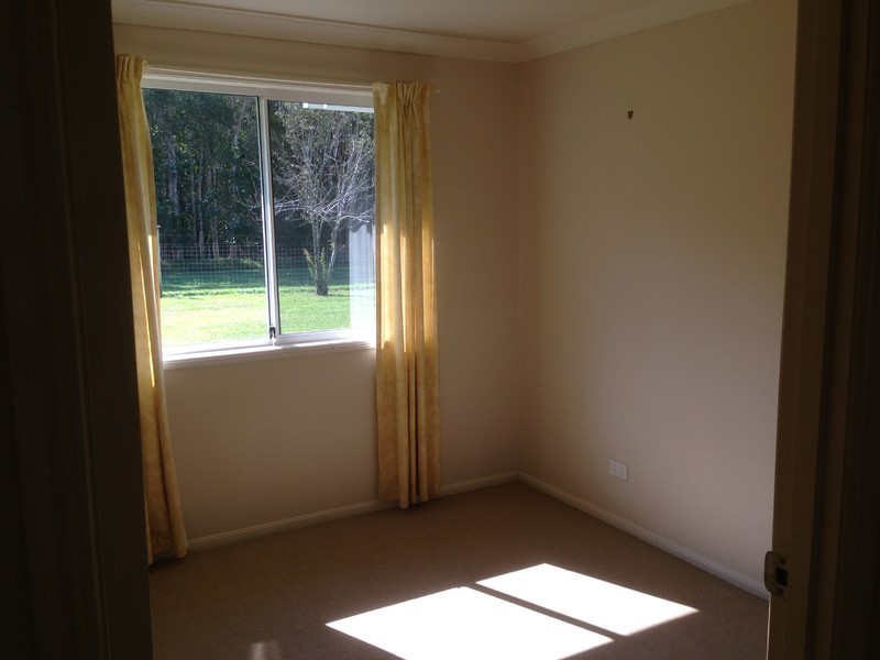 28 Paul Place, Glass House Mountains QLD 4518