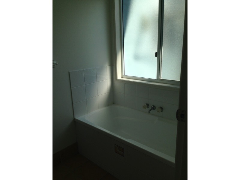 28 Paul Place, Glass House Mountains QLD 4518