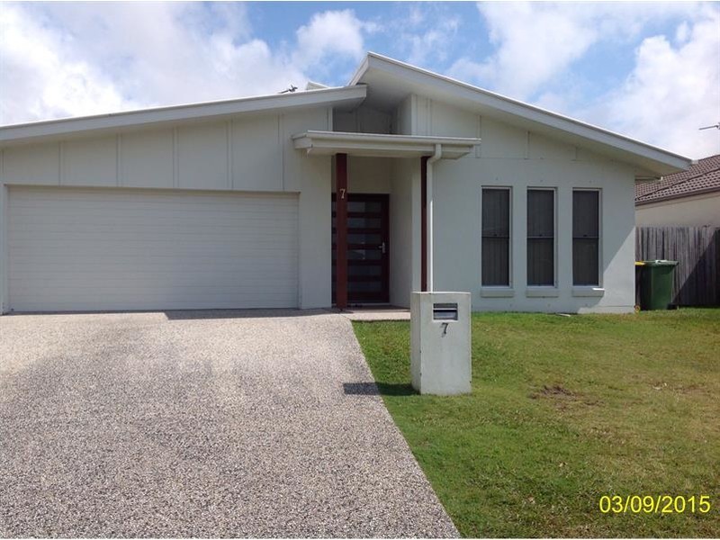 7 Rollins Street, Sippy Downs QLD 4556