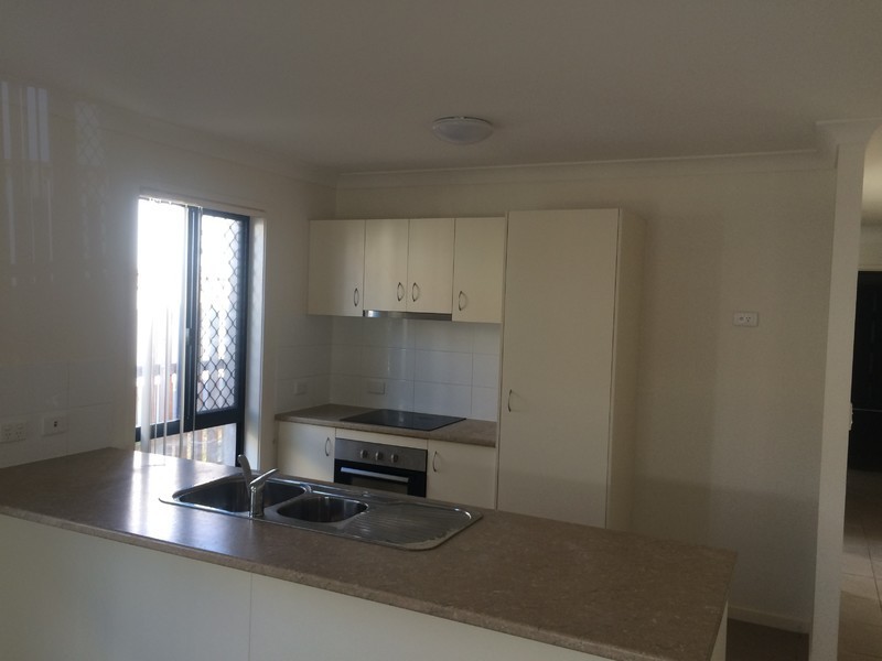 32 Trinity Parade, Blacks Beach QLD 4740