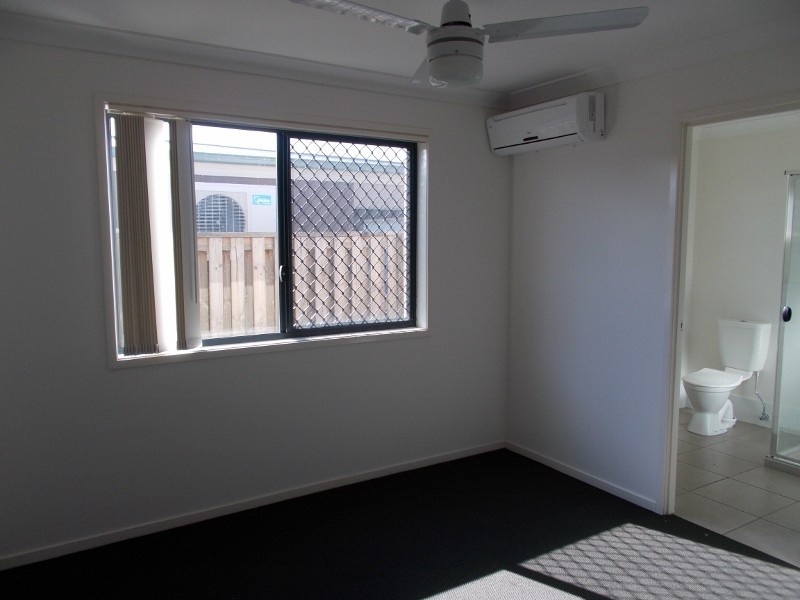 32 Trinity Parade, Blacks Beach QLD 4740