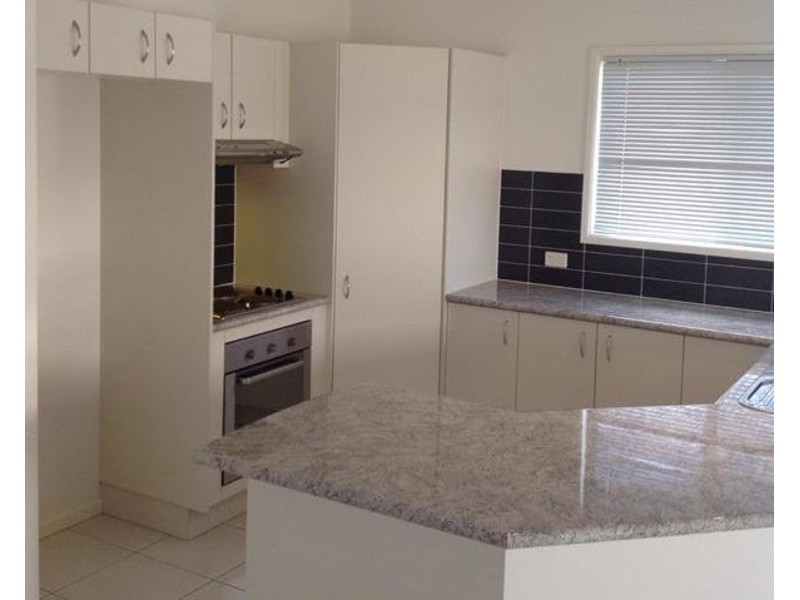 10 Griffin Crescent, Caloundra West QLD 4551