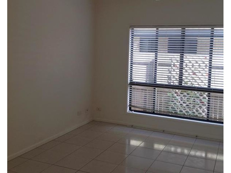 10 Griffin Crescent, Caloundra West QLD 4551