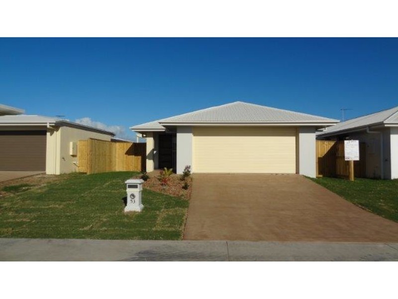53 Commander Parade, Shoal Point QLD 4750