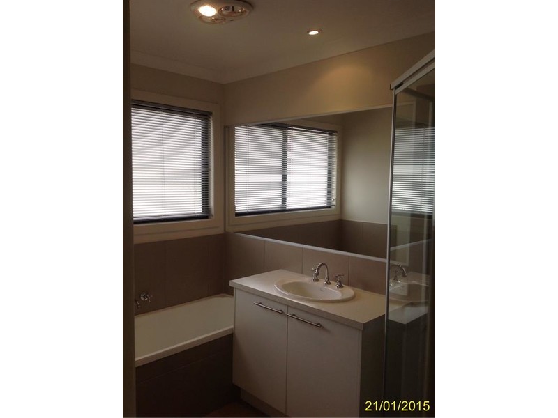 10 Creekside Drive, Sippy Downs QLD 4556