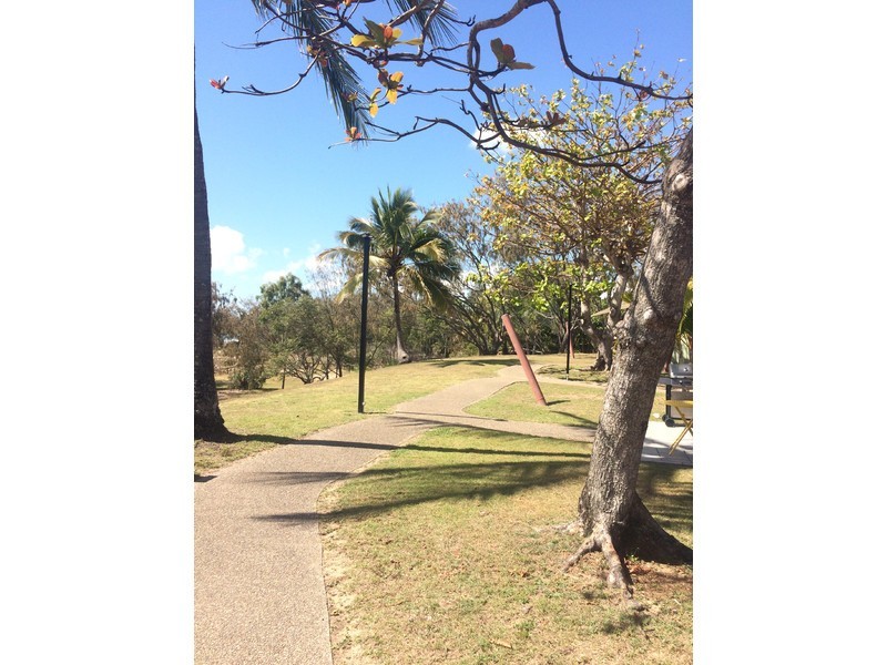 1 Griffin Avenue, Bucasia QLD 4750