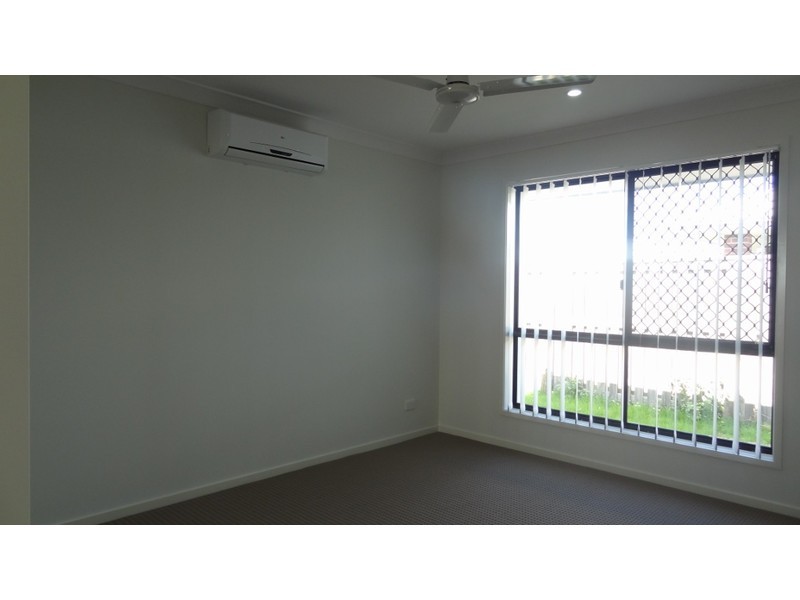 79 Scarborough Circuit, Blacks Beach QLD 4740