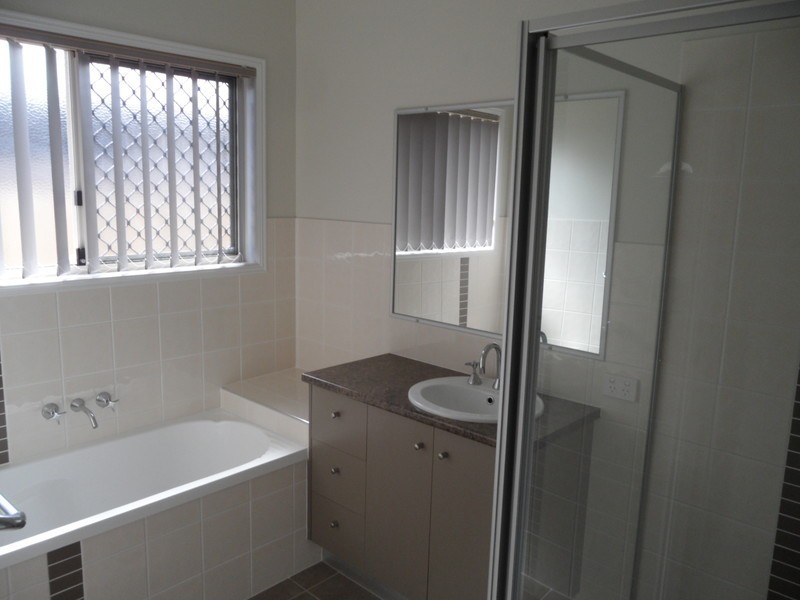 42 Chestwood Crescent, Sippy Downs QLD 4556