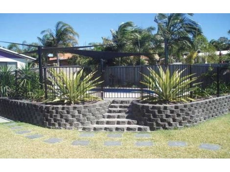 3 Bedwell Close, Rural View QLD 4740
