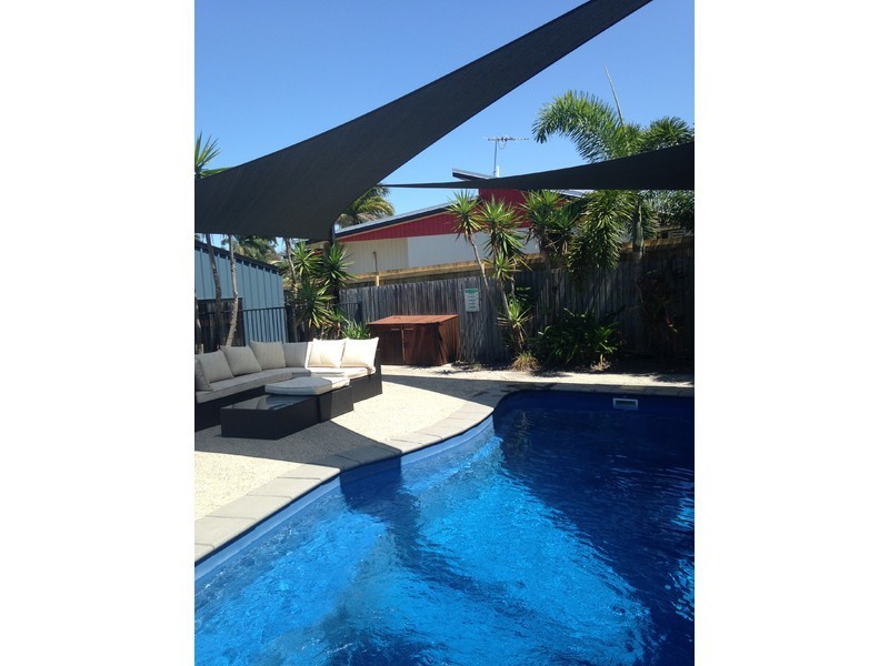 3 Bedwell Close, Rural View QLD 4740