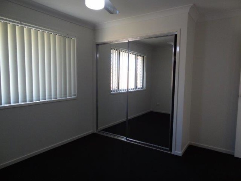 4 Hinkler Court, Rural View QLD 4740