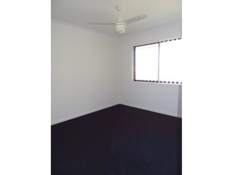 4 Hinkler Court, Rural View QLD 4740