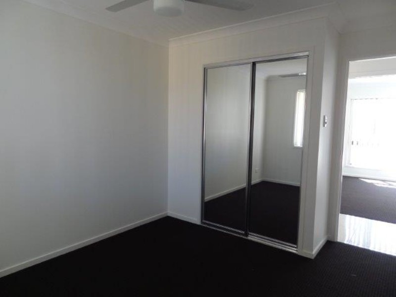 4 Hinkler Court, Rural View QLD 4740