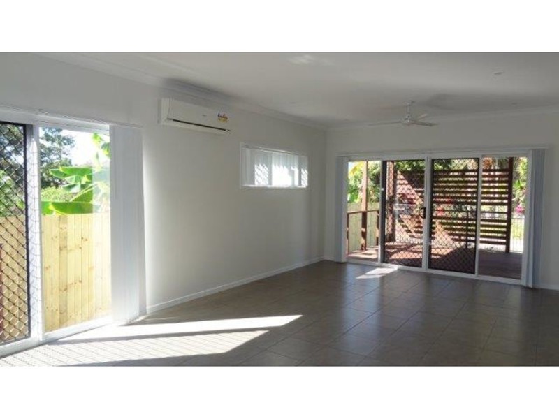 32 Vincent Street, South Mackay QLD 4740