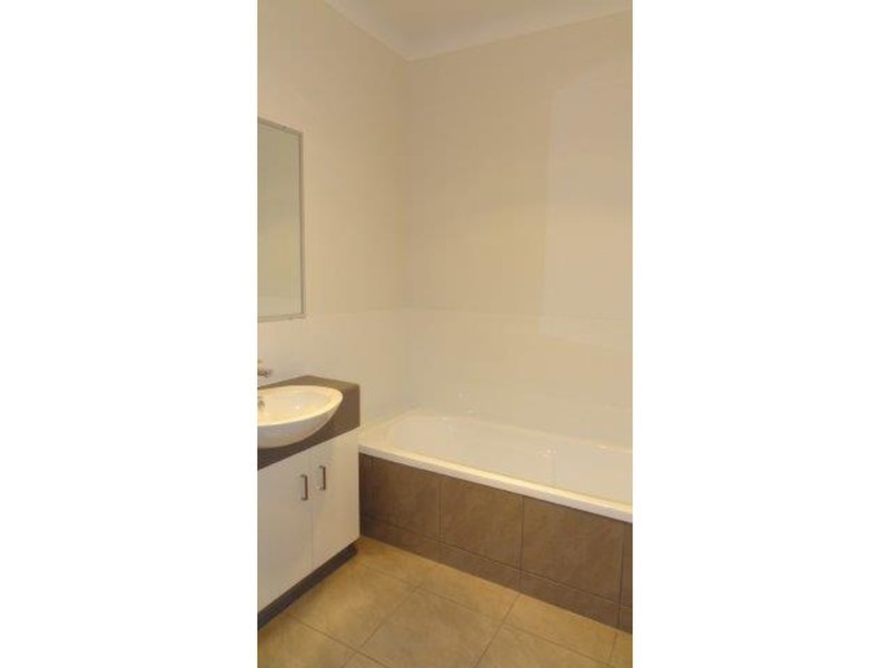 32 Vincent Street, South Mackay QLD 4740