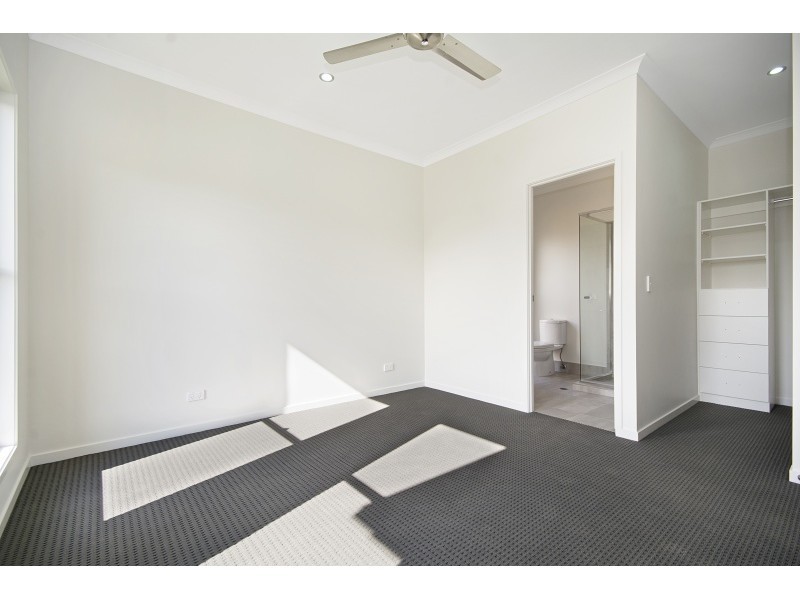 11 Apple Circuit, Griffin QLD 4503