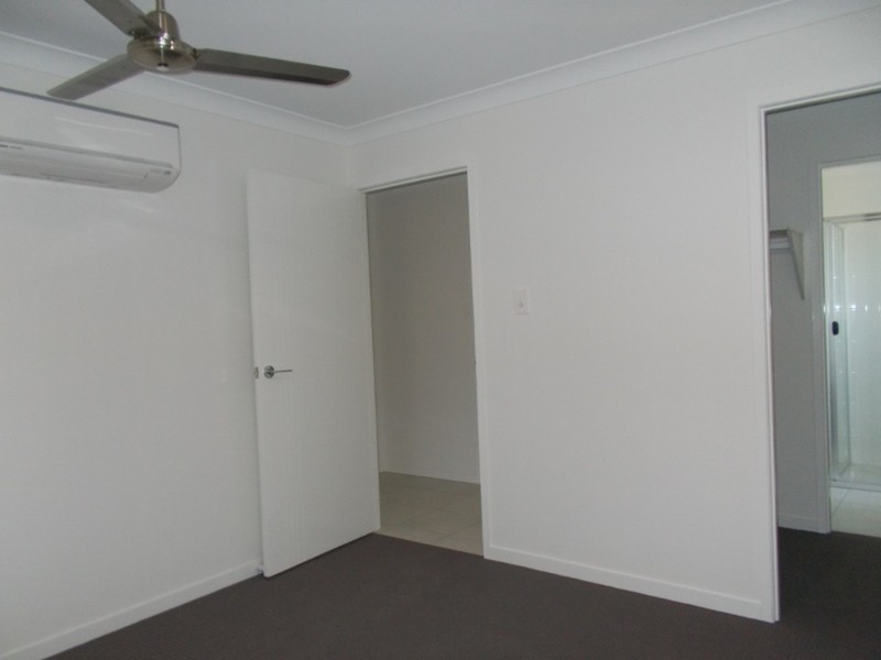 2/47 Makybe Diva Drive, Ooralea QLD 4740