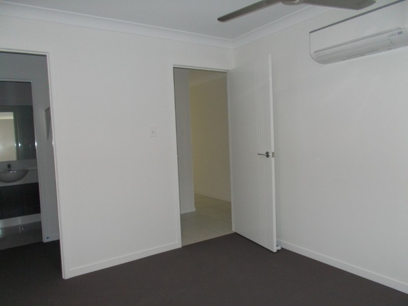 2/47 Makybe Diva Drive, Ooralea QLD 4740