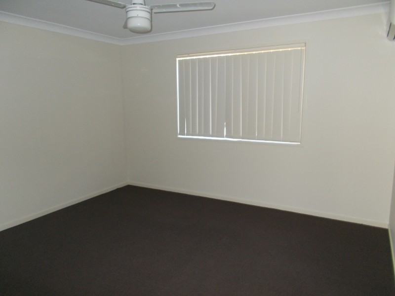 76 Scarborough Circuit, Blacks Beach QLD 4740