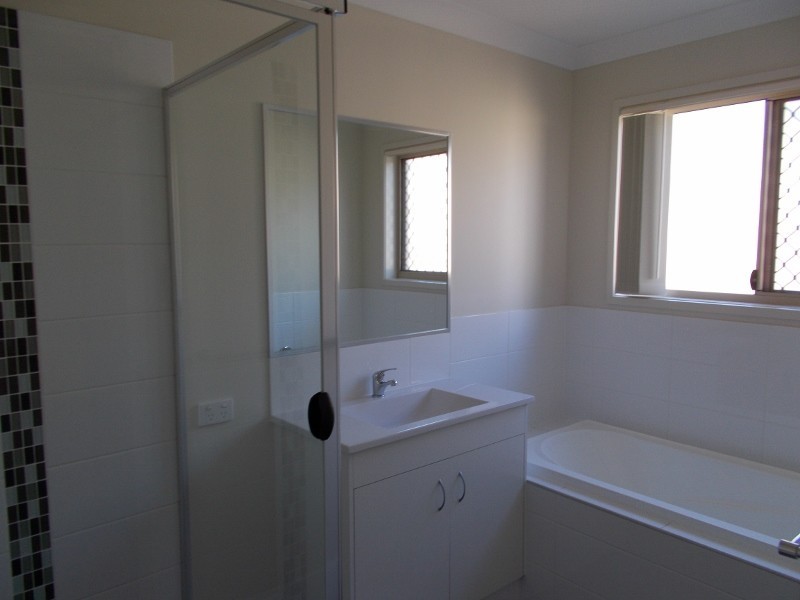 76 Scarborough Circuit, Blacks Beach QLD 4740