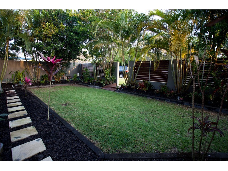 15 Brampton Avenue, Bucasia QLD 4750