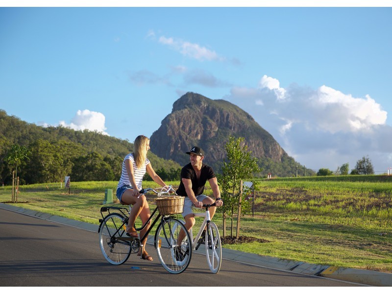 41 Poole Road, Glass House Mountains QLD 4518