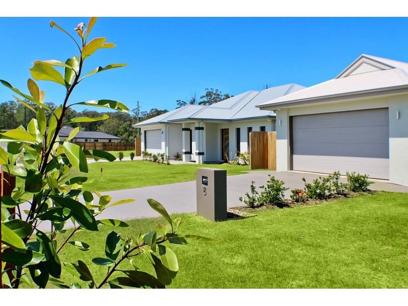 41 Poole Road, Glass House Mountains QLD 4518