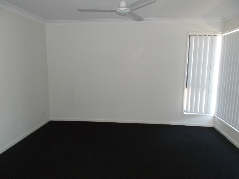 70 Commander Parade, Shoal Point QLD 4750