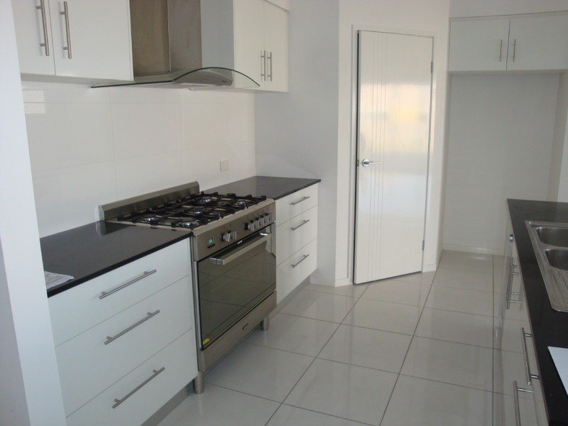 39 Tibouchina Street, Mountain Creek QLD 4557