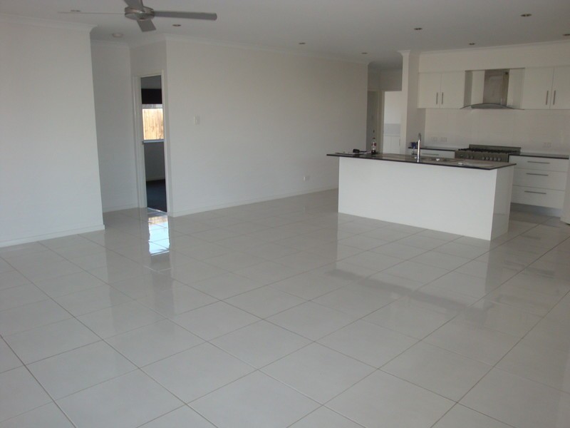 39 Tibouchina Street, Mountain Creek QLD 4557