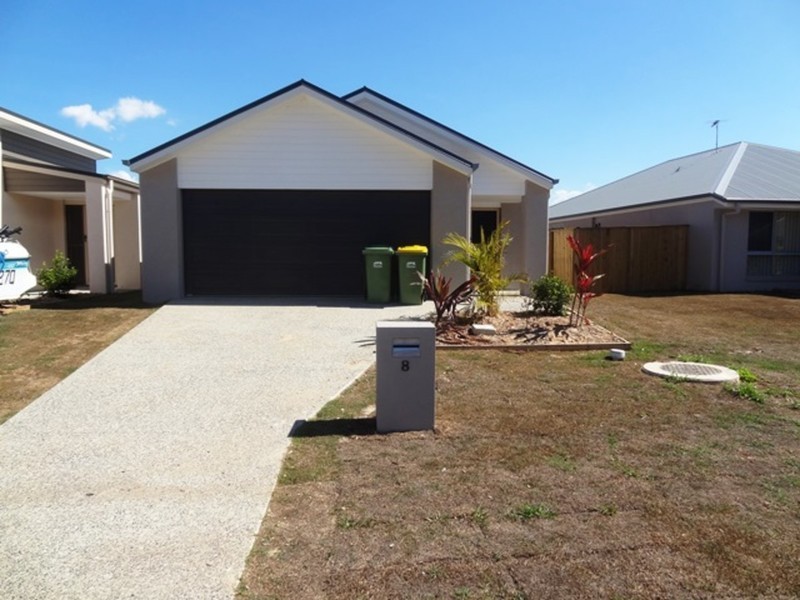 8 Warilla View, Blacks Beach QLD 4740