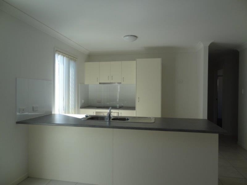 8 Warilla View, Blacks Beach QLD 4740