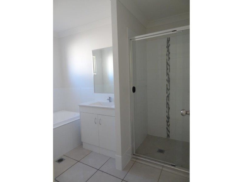 8 Warilla View, Blacks Beach QLD 4740