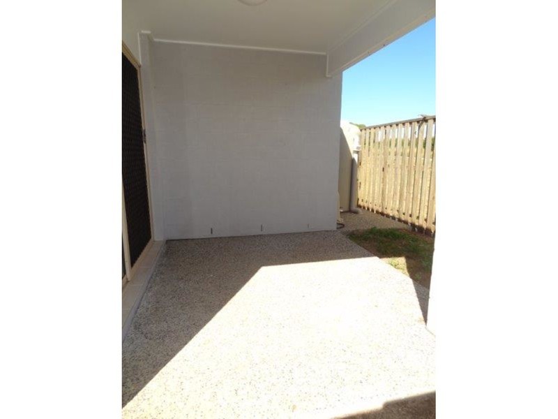 8 Warilla View, Blacks Beach QLD 4740