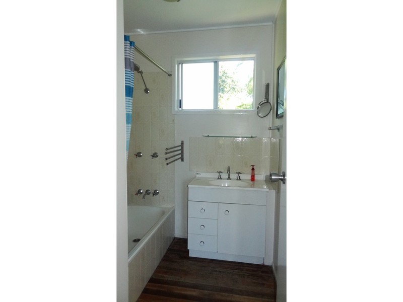 1 Edmonds Street, Bucasia QLD 4750