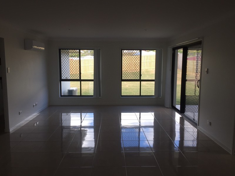 14 Hinkler Court, Rural View QLD 4740