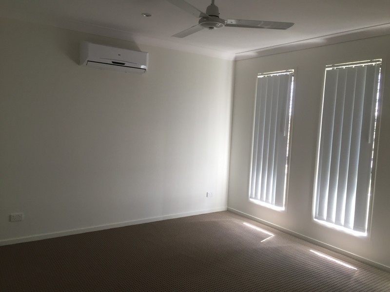 14 Hinkler Court, Rural View QLD 4740