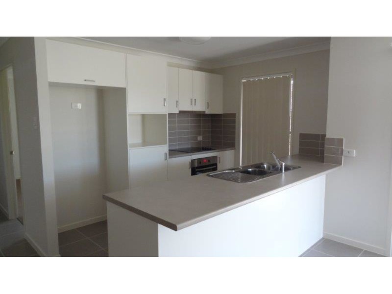 3 Henley Close, Blacks Beach QLD 4740