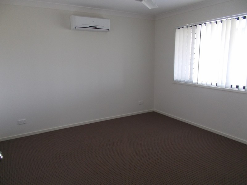 15 Hinkler Court, Rural View QLD 4740